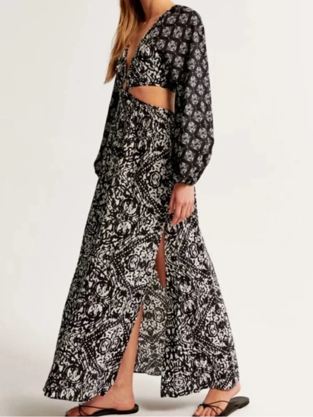 Abercrombie & Fitch Long-Sleeve Plunge Cutout Maxi Dress - Size S